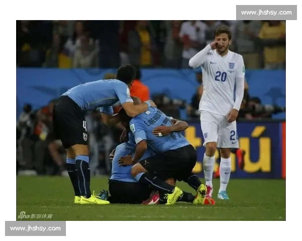 苏亚雷斯 10 大暴脾气瞬间：怒怼队友名场面合集